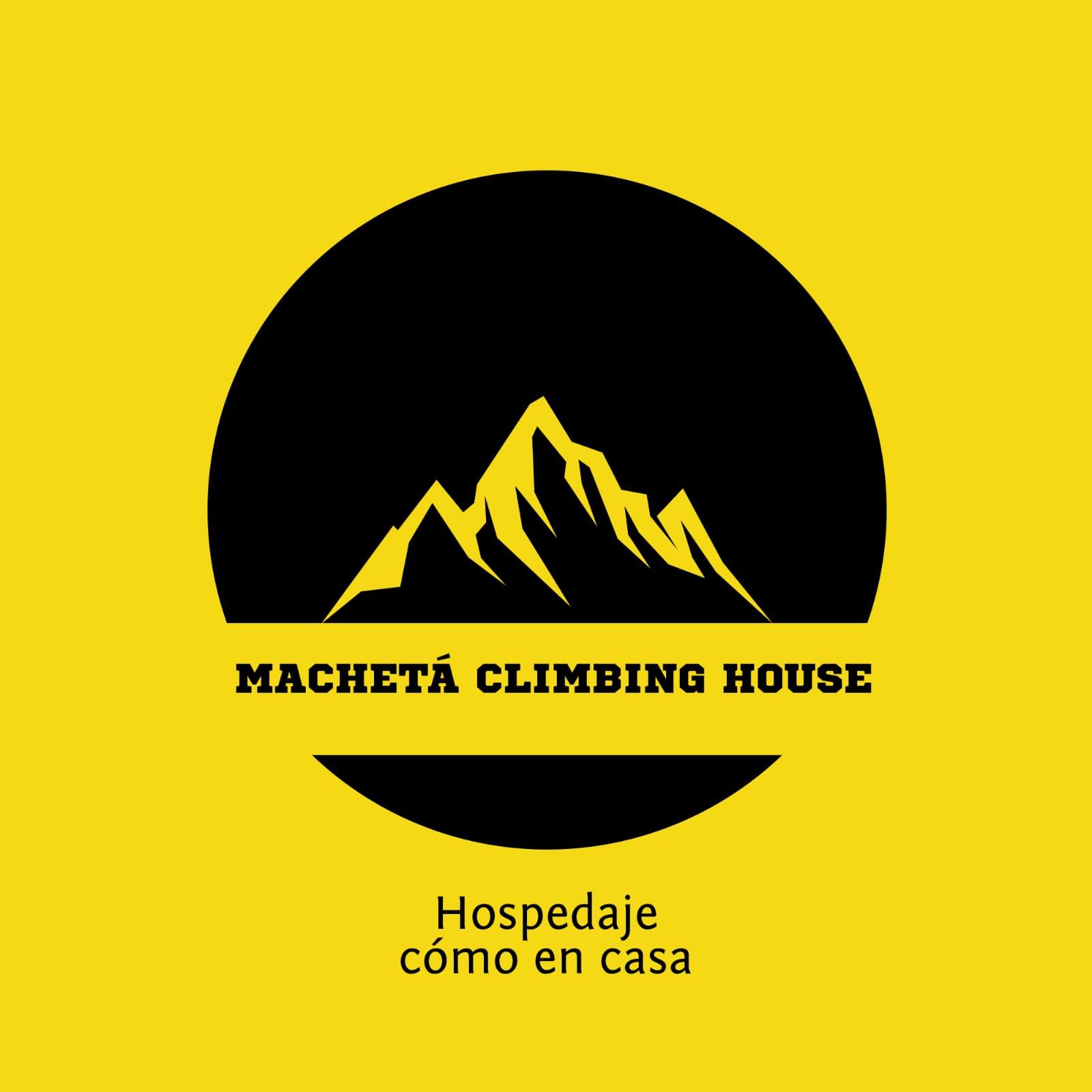 Macheta climbing